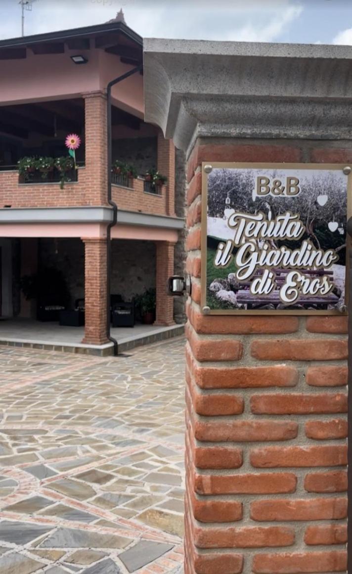 Tenuta Il Giardino Di Eros Albanella Экстерьер фото